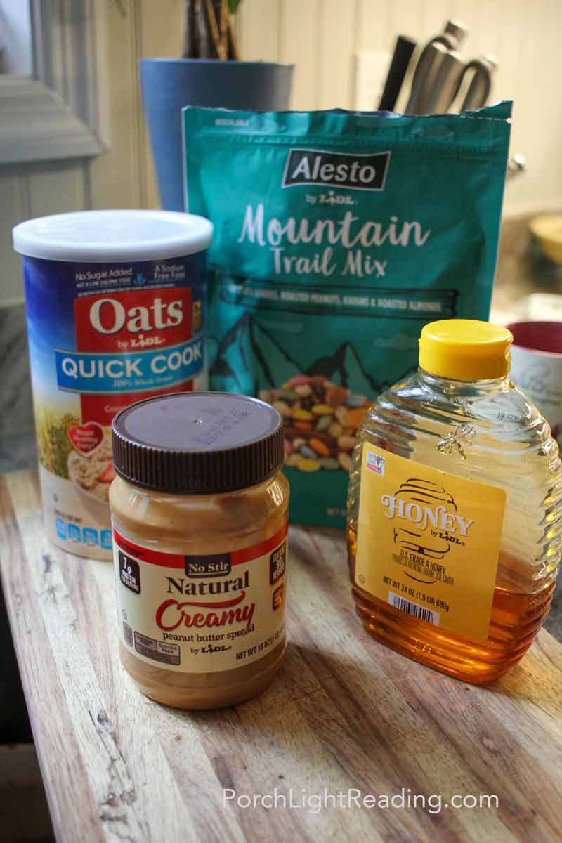 Ingredients for homemade granola bars. 