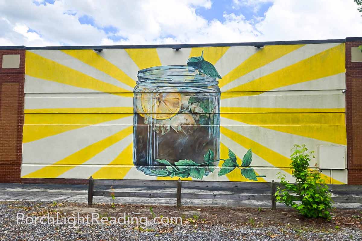 Yellow and white sweet tea mural. 
