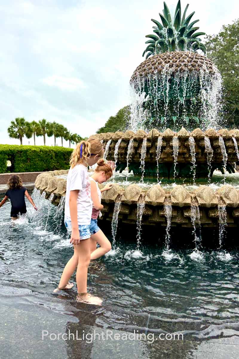 Kids splashing in Pineapple Fountain. 