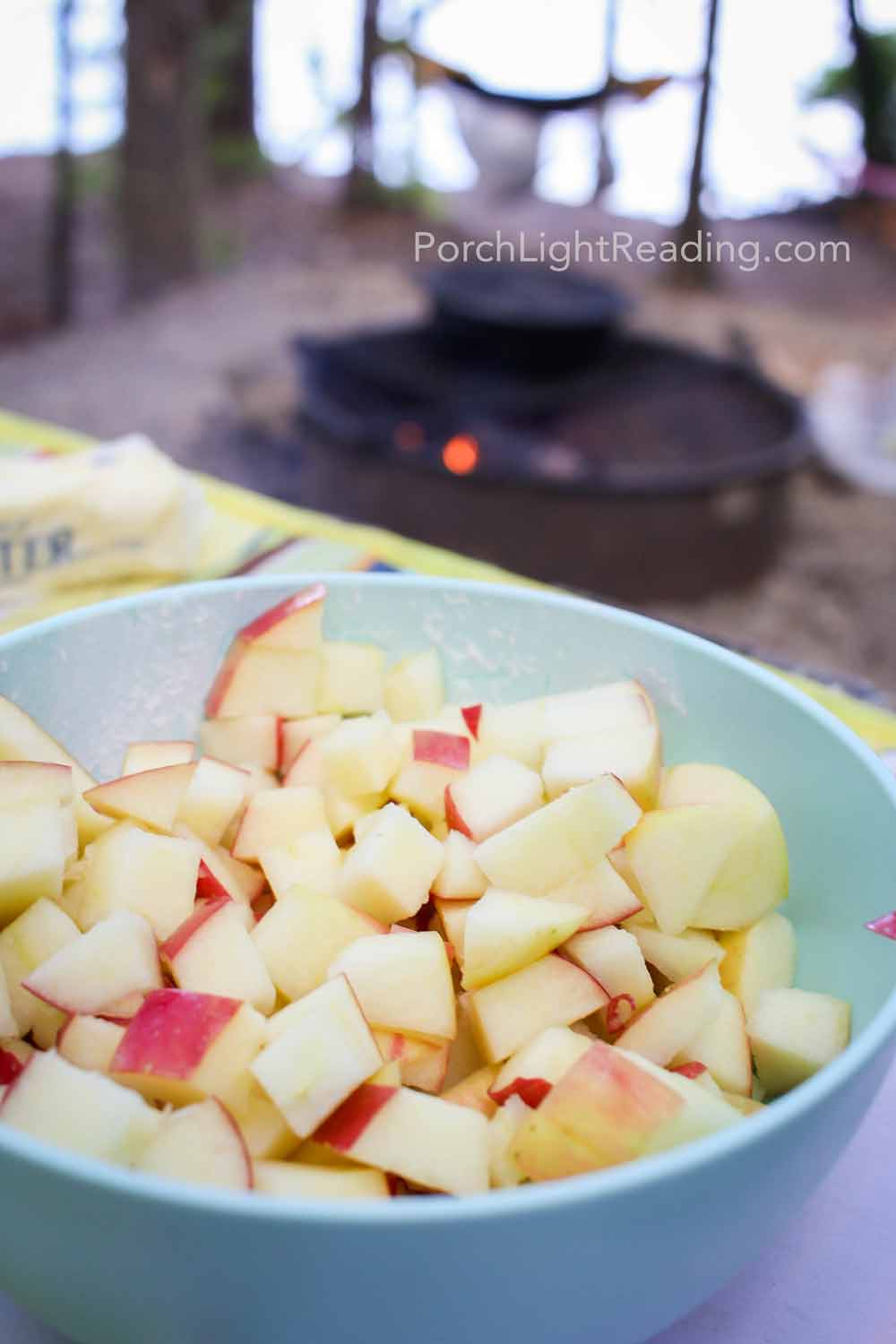 Diced apples with sugar and lemon juice. 